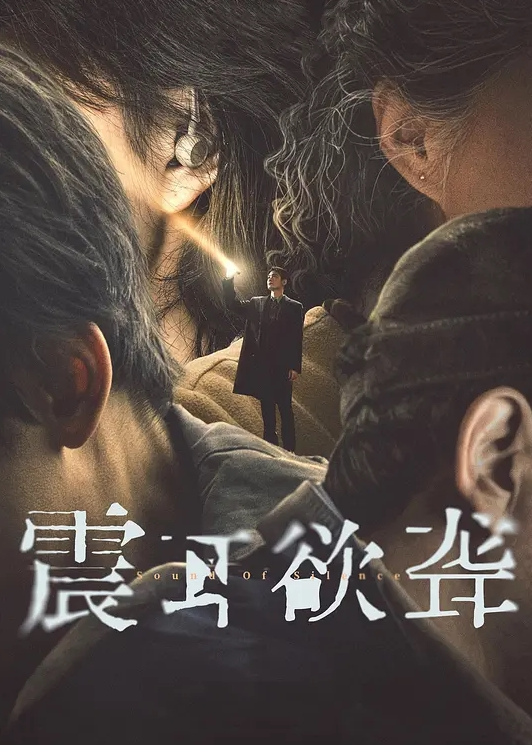 多人运动闺蜜一起相约找男人同床上干一炮互相听着对方呻咛舒服的叫很大声 - 吃瓜影院